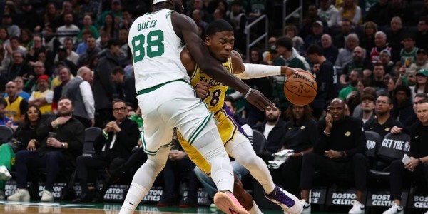 东詹全休战里夫斯36+8 湖人一节花惨败凯尔特人